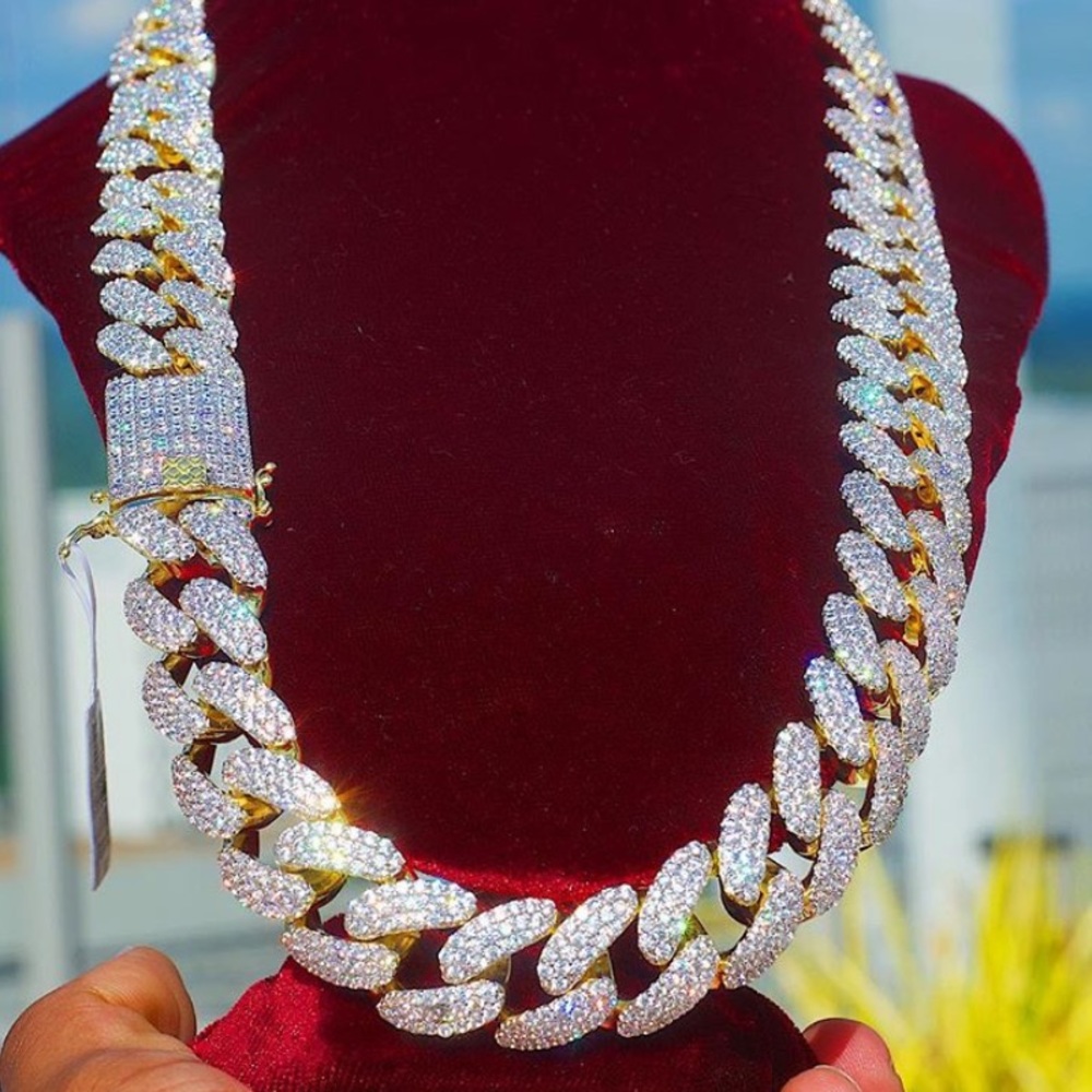 ✨72.65 ctw Miami Yellow Gold Gold Cuban ✨